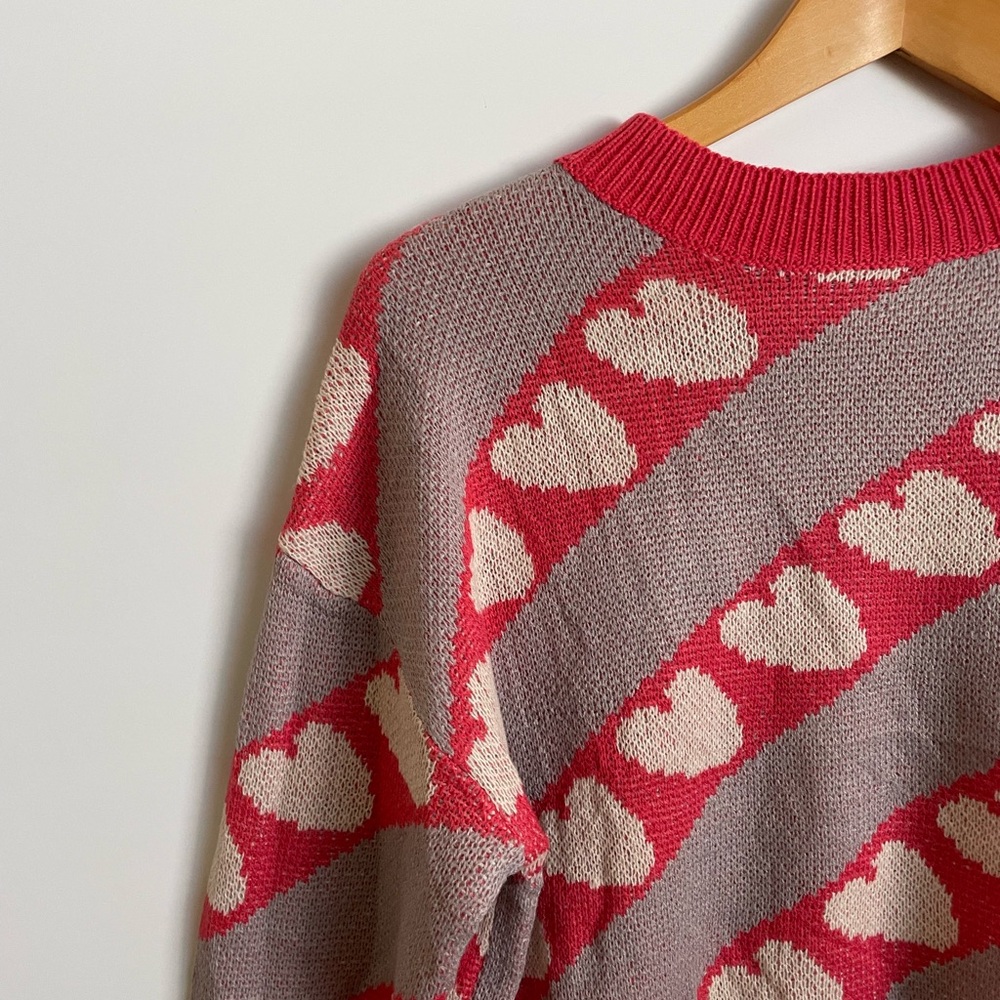 Heart sweater - Picture 3 of 11